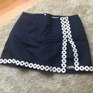 Lilly Pulitzer Navy Lenore Skirt size 0